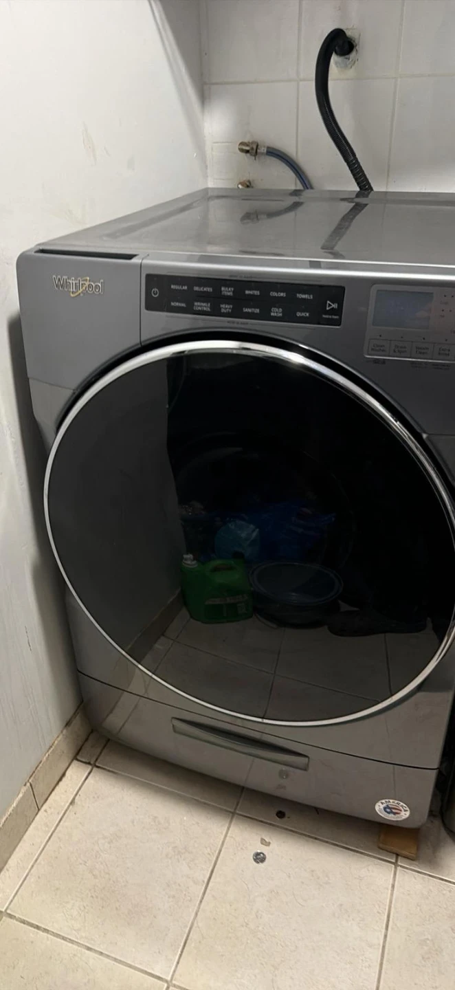 Whirlpool Front Load Washing Machine WFW6620HC0
