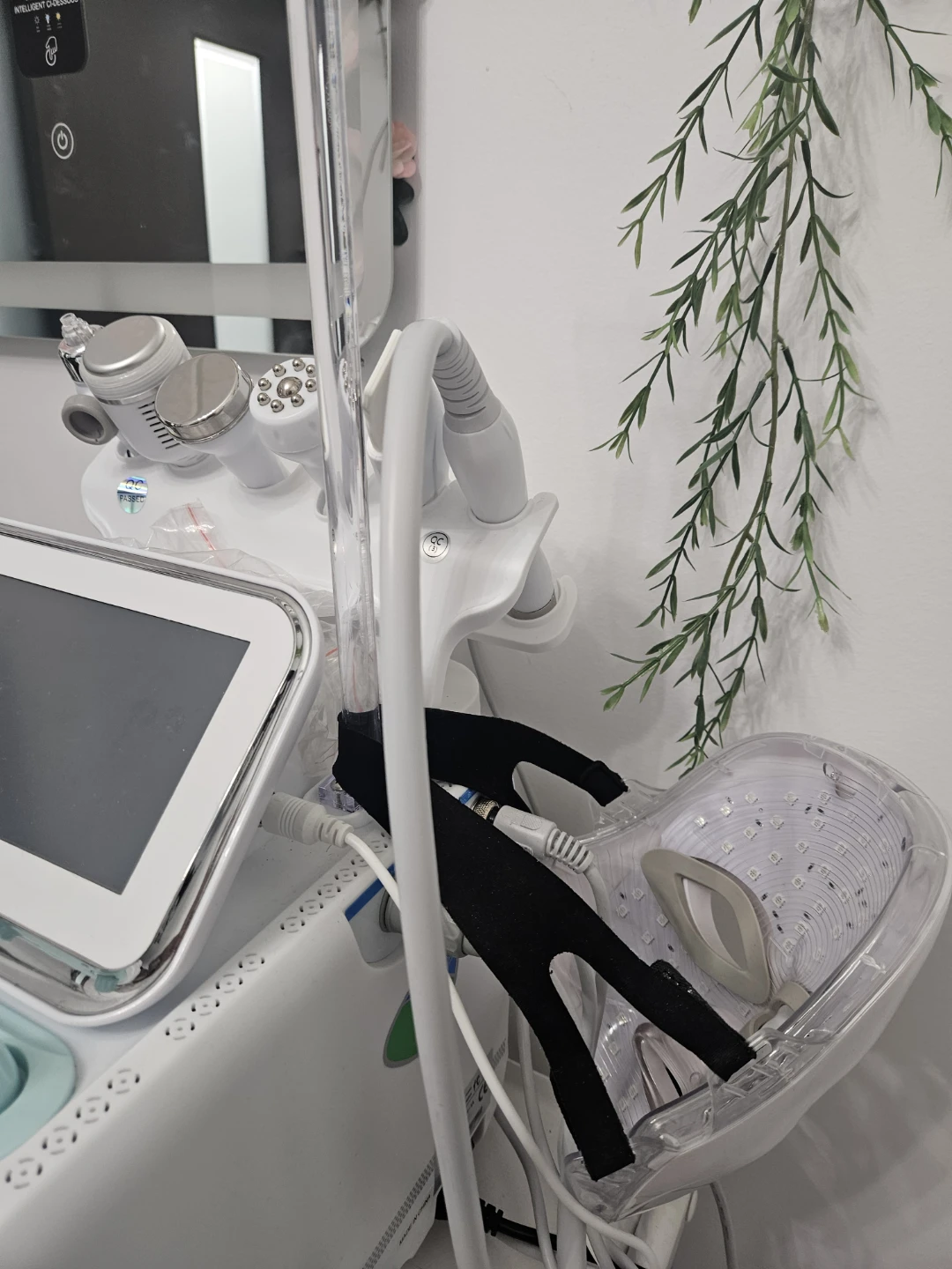 Facial Hydro Dermabrasion Machine - photo 3
