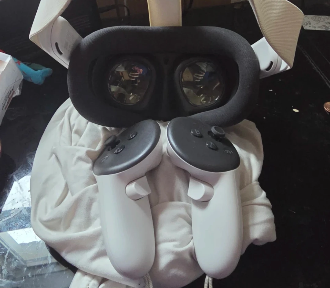 Meta Quest 3 VR Headset with Controllers - photo 4