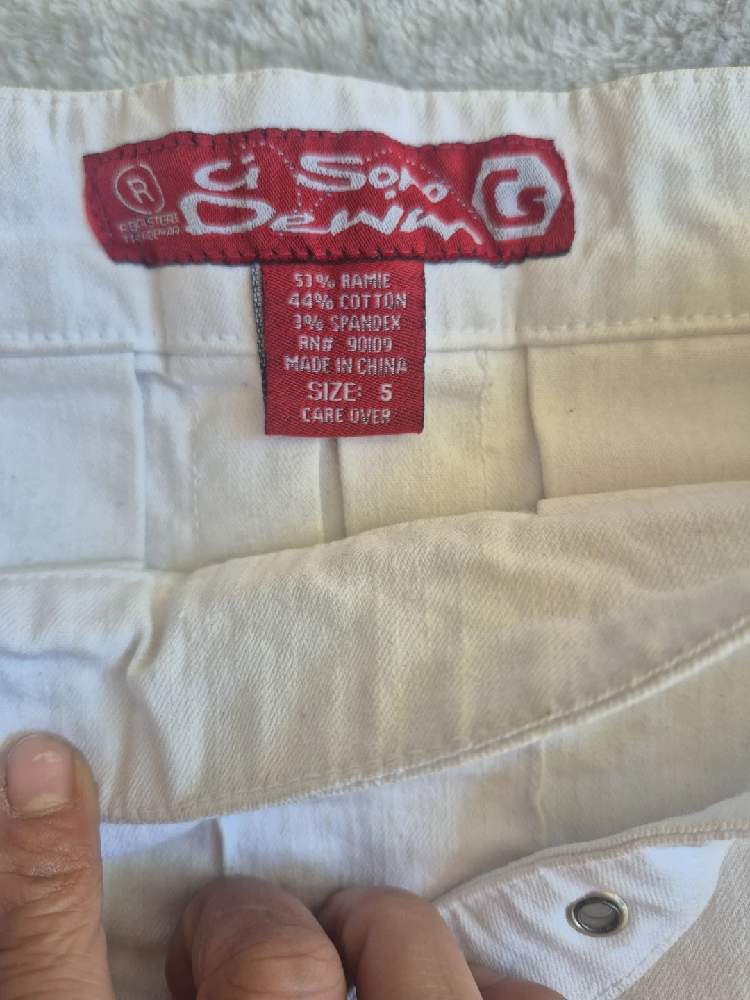 Soho Denim White Pleated Skirt with Buckle Detail Size S - photo 2