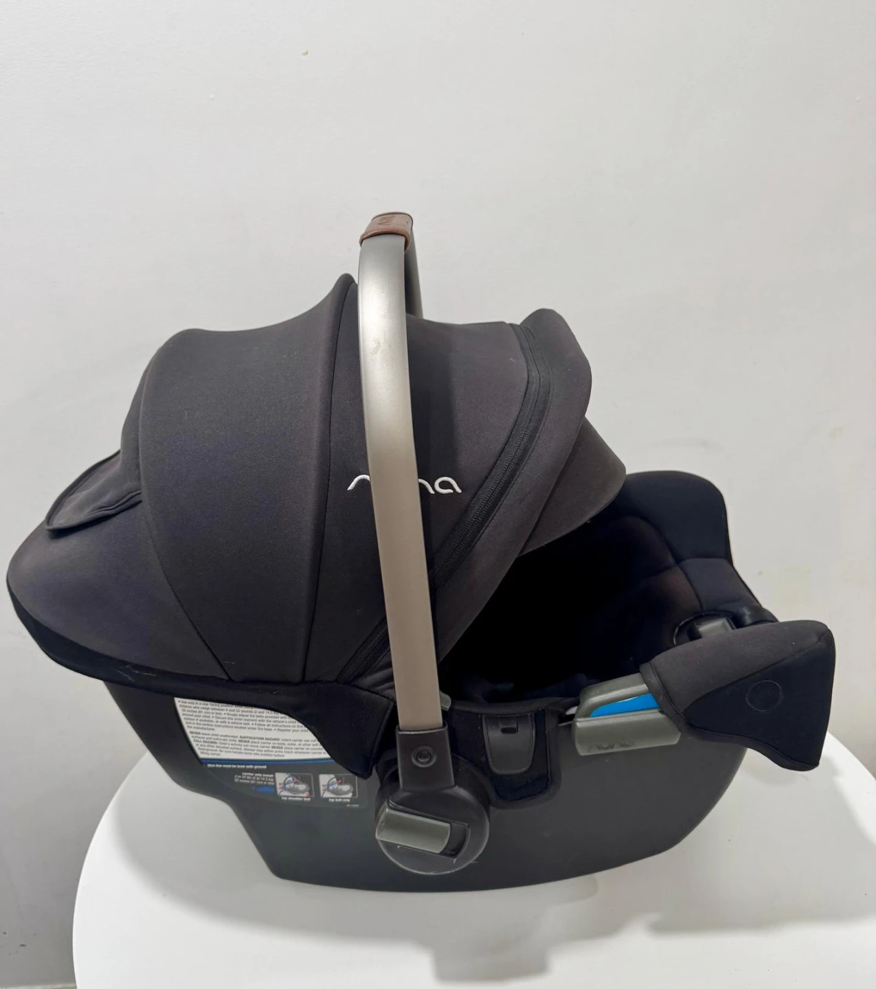 Nuna Pipa Infant Car Seat with Base - Black