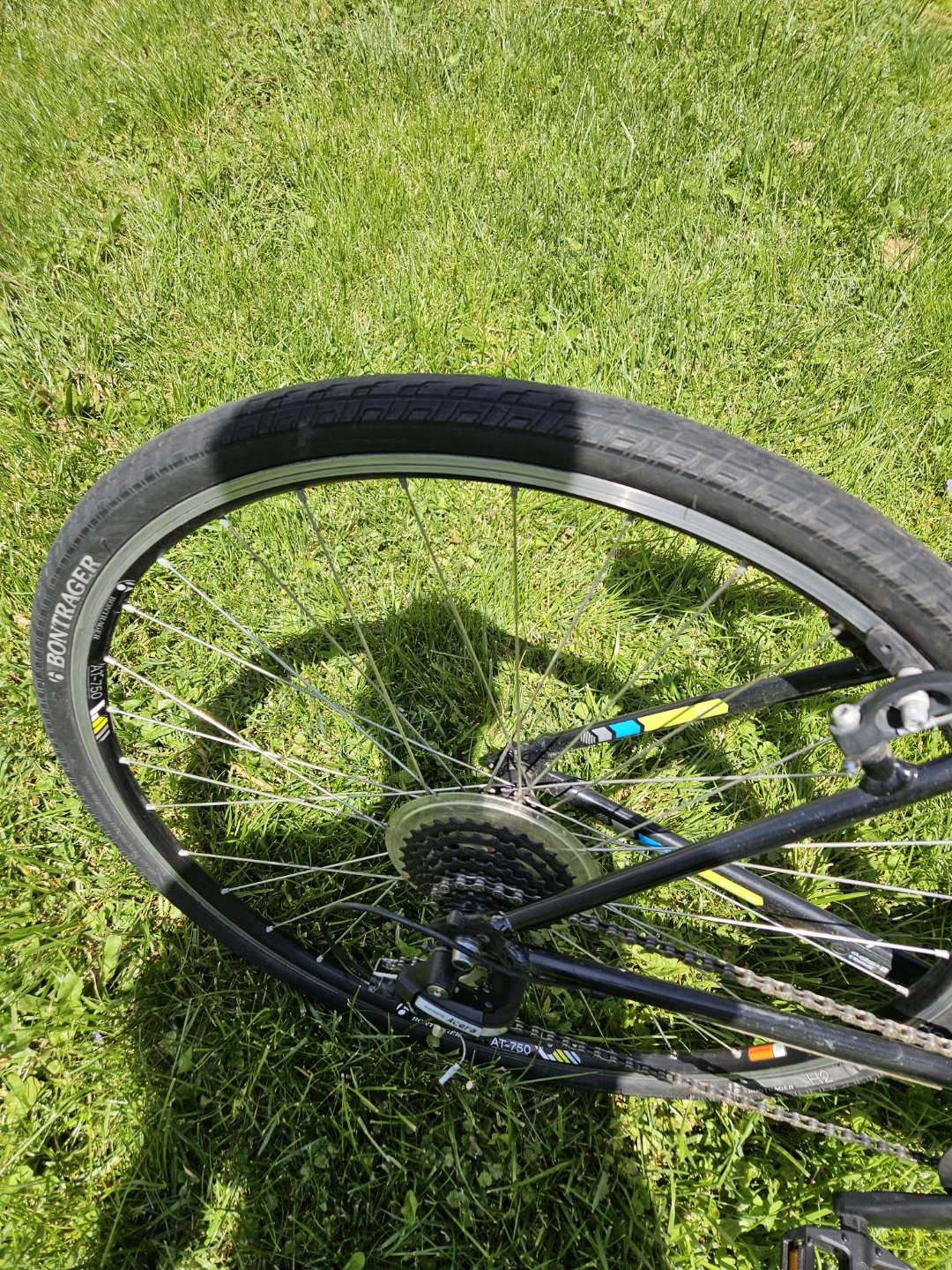 Trek FX Hybrid Bike - photo 3