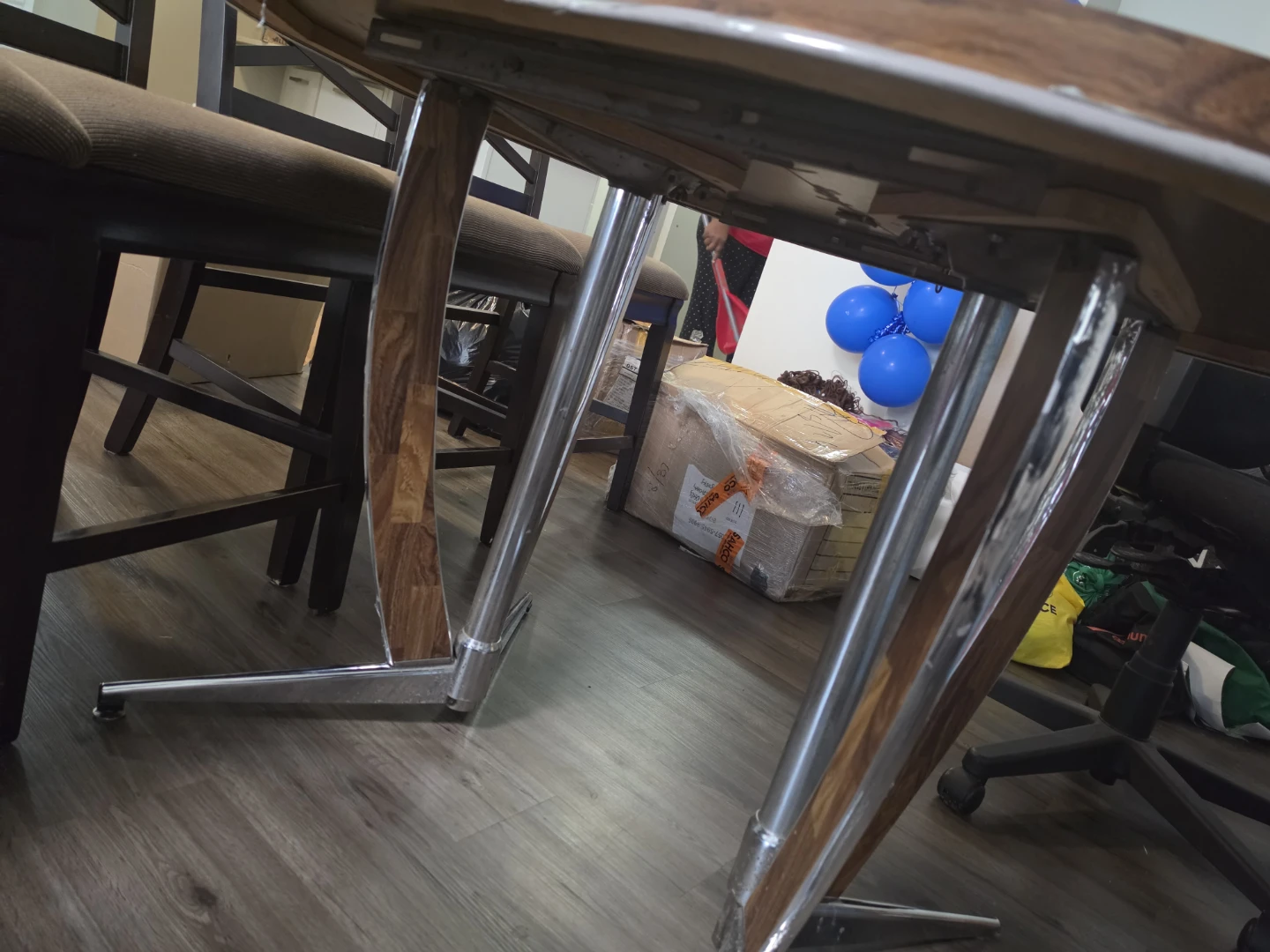 Dining Table and 4 Chairs Set