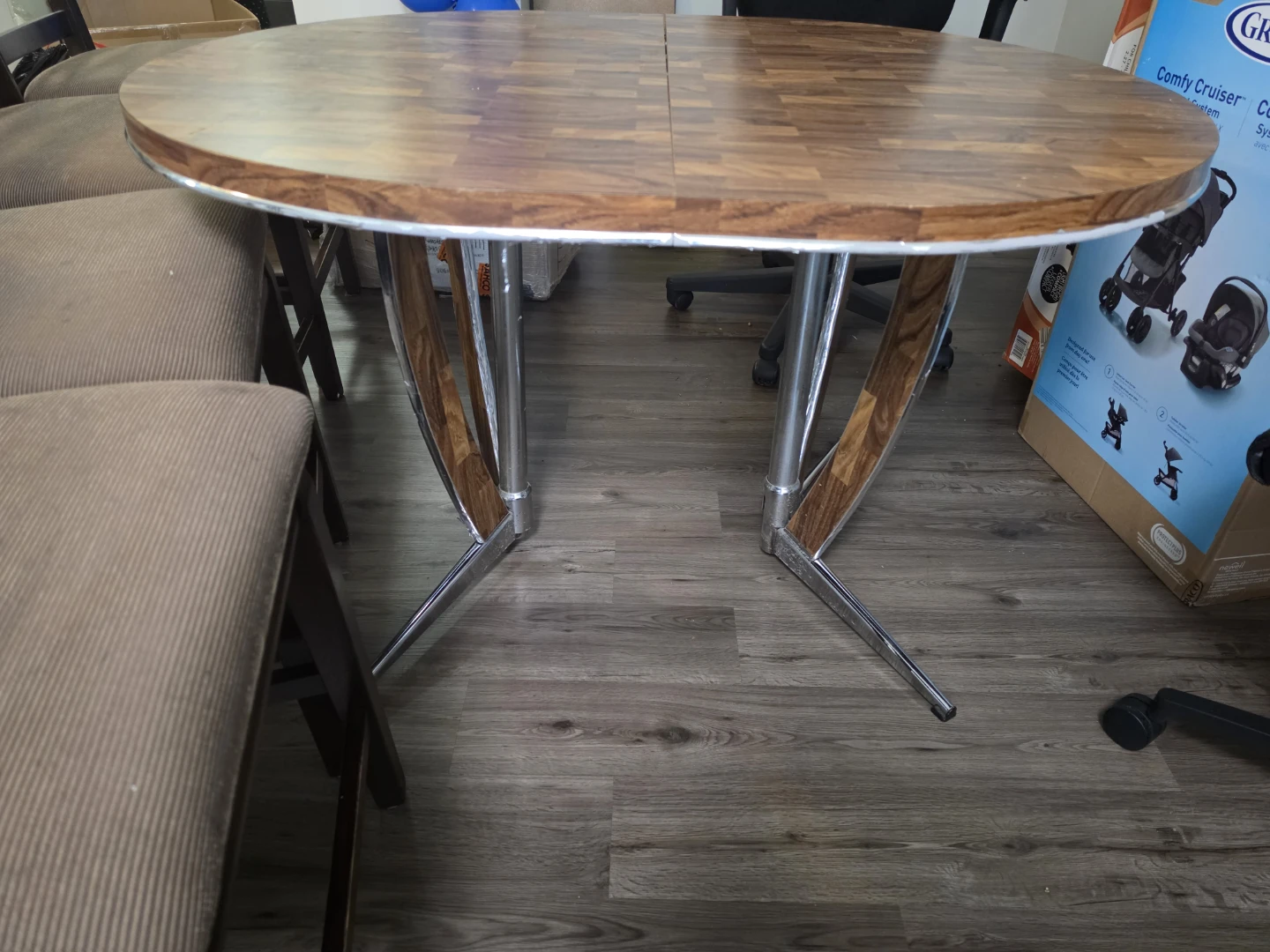 Dining Table and 4 Chairs Set - photo 5