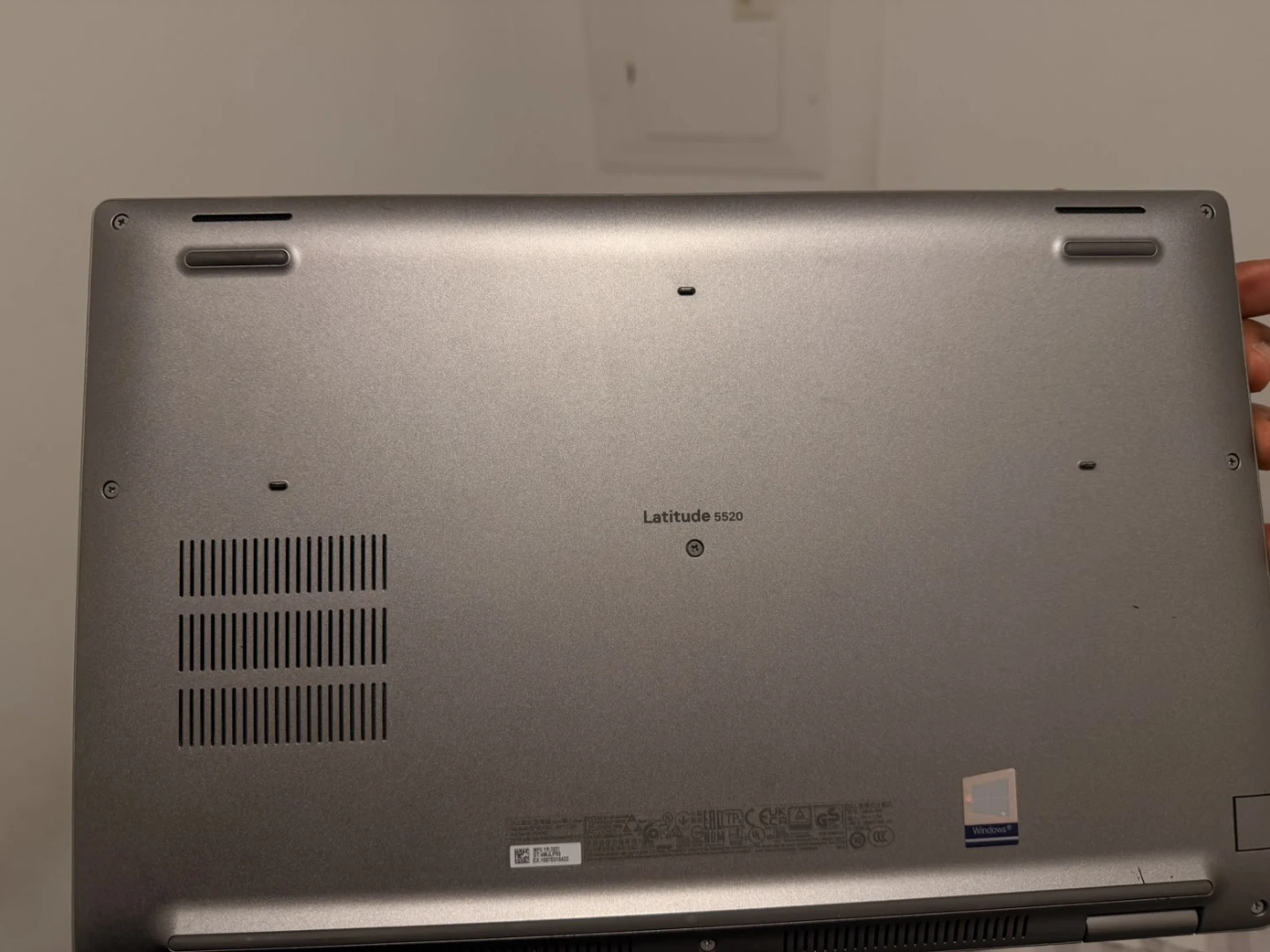 URGENT SALE Dell Latitude 5520 11th Gen i7 16GB RAM 256GB SSD - photo 4
