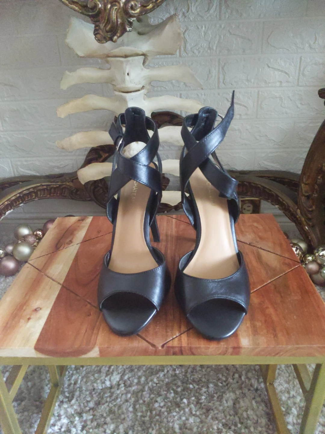 Le Château Black Strappy Heels Size 7