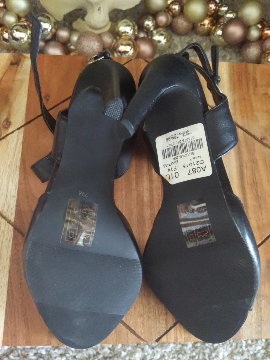Le Château Black Strappy Heels Size 7 - photo 4