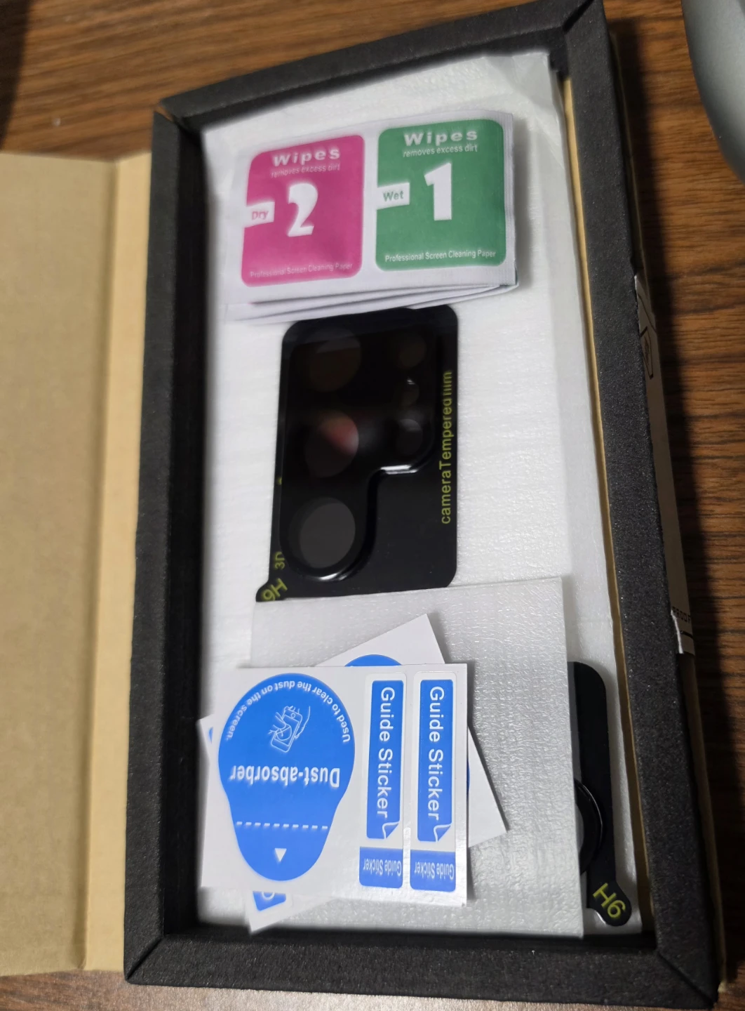 Two S25 Ultra  Tempered Screen Protector and camera protector - photo 2