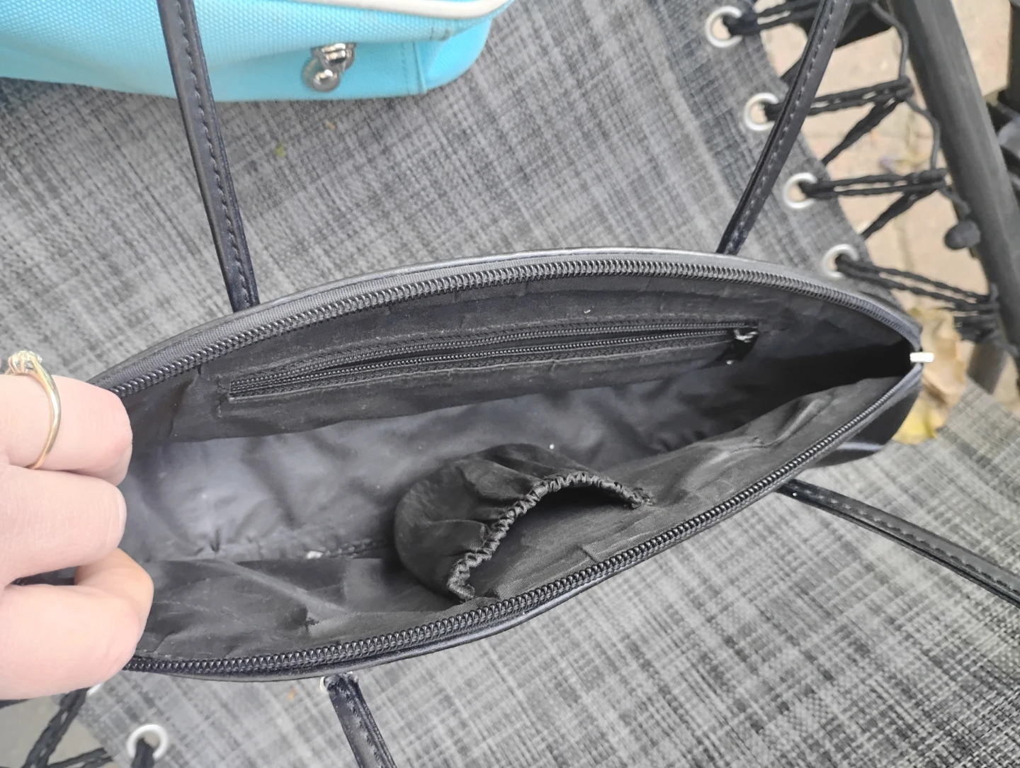Black Gucci Shoulder Bag - photo 3