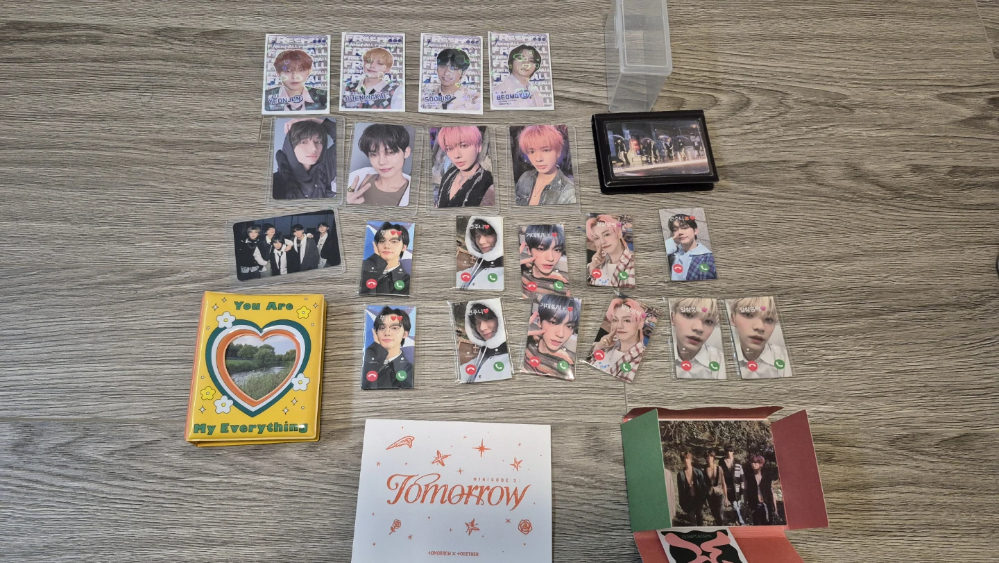 TXT  Photo Cards Set