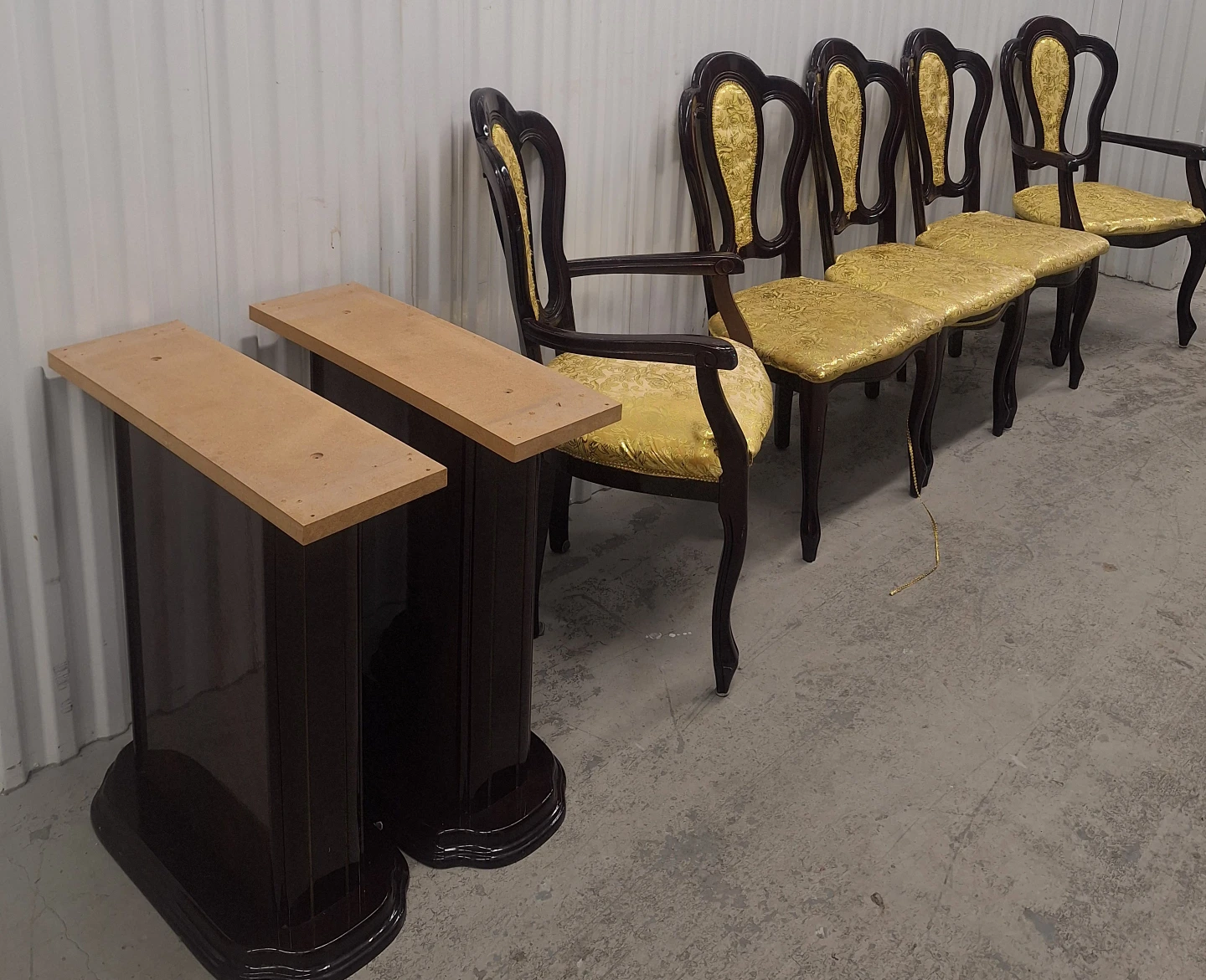Gorgeous Dining Table Set with 5 Chairs - photo 2