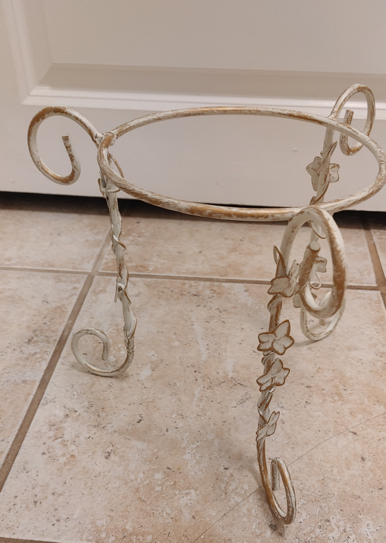 Decorative Metal Plant Stand - photo 2