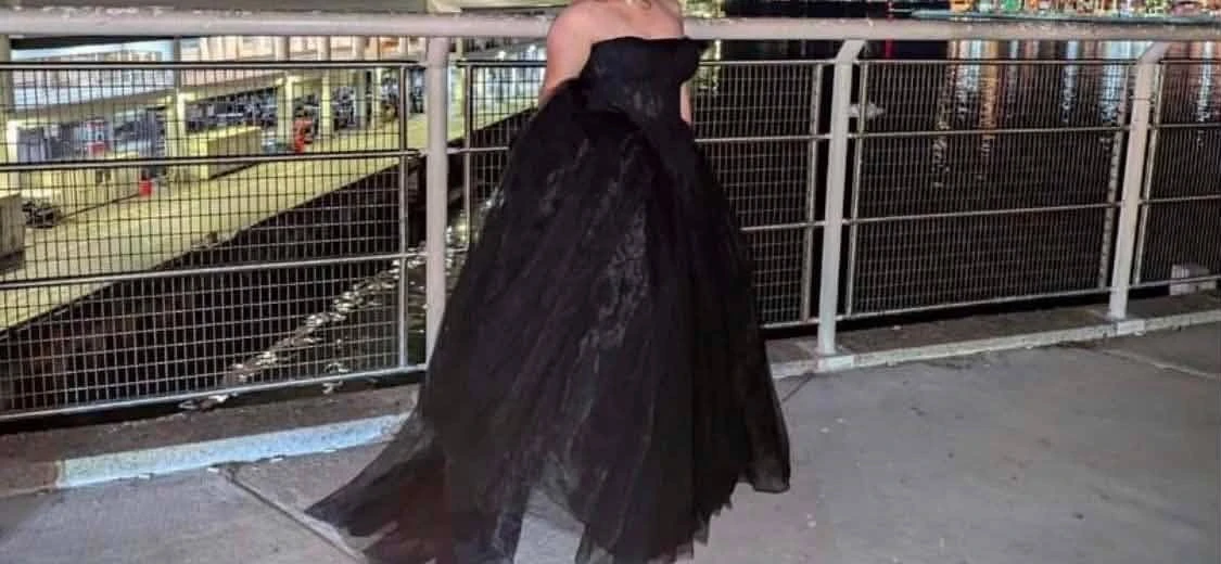 Black Strapless Ballgown for Prom! - photo 4