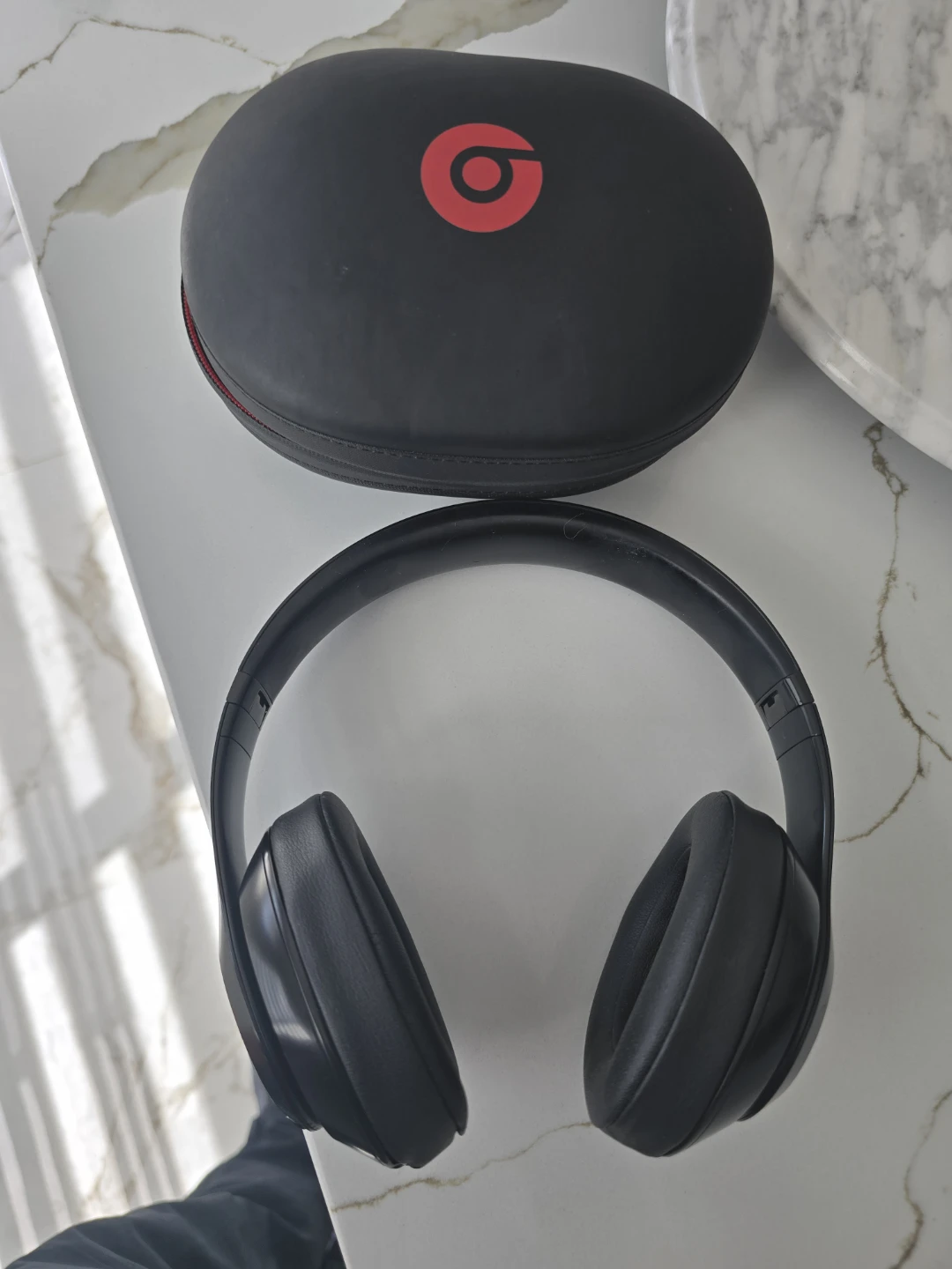 Black Beats Studio3 Wireless Headphones with Case - photo 2
