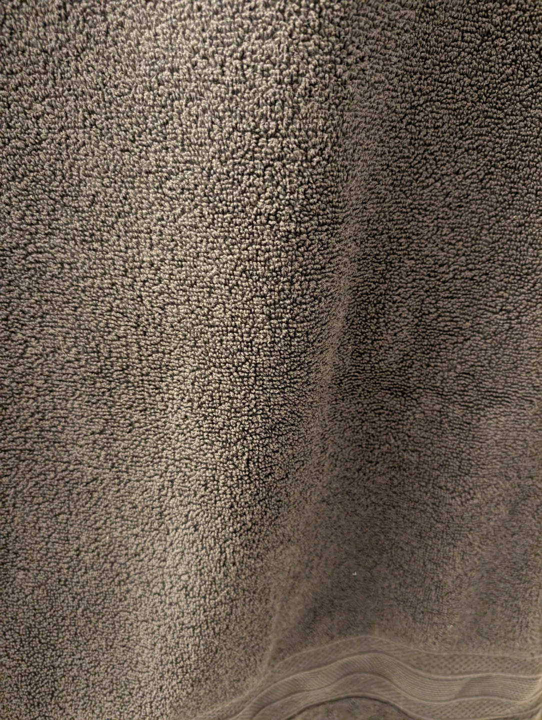 Black Bath Towel 76 x 137 cm - photo 3
