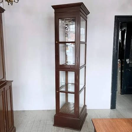 Looking for Display cabinet - photo 4