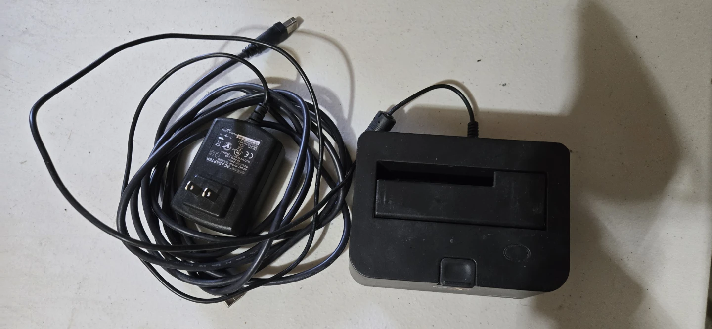 Thermaltake BlacX 2.5"/3.5" SATA HDD USB Docking Station - photo 3