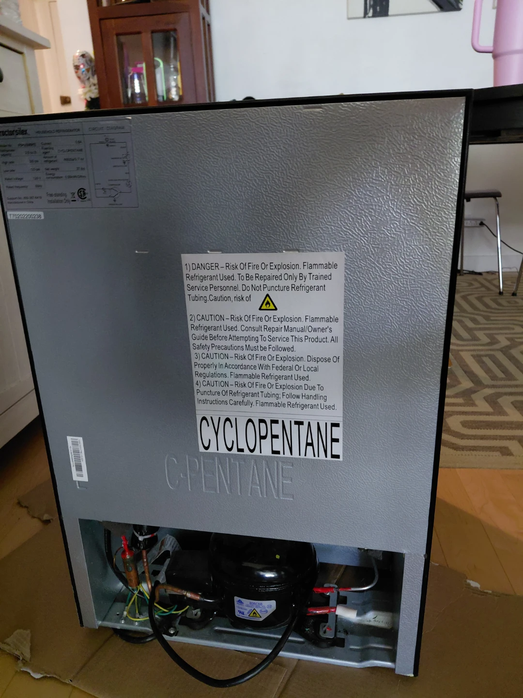 Proctor Silex Mini Refrigerator - photo 4