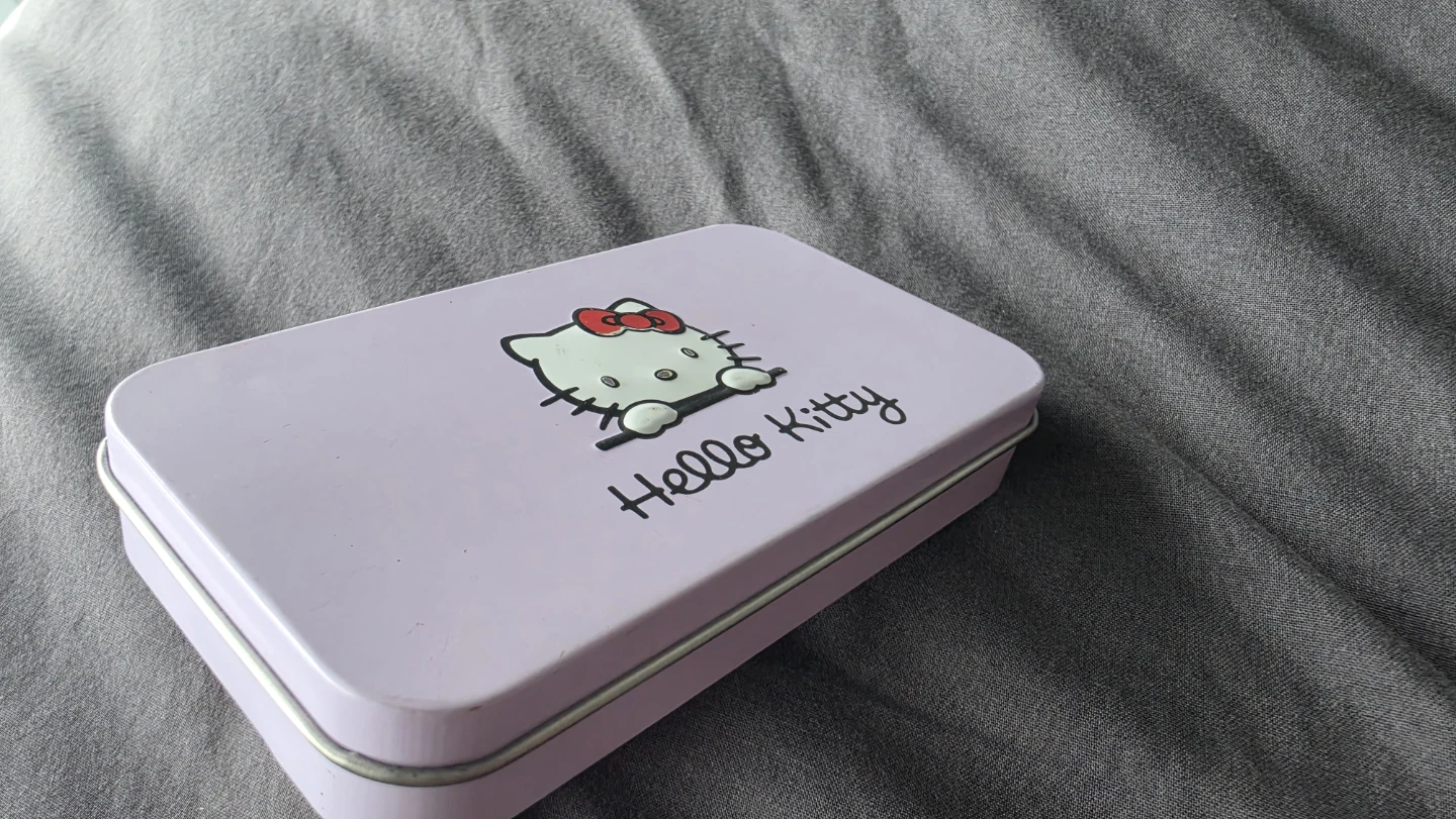 Hello Kitty Makeup Brush Set with Tin Case - photo 3