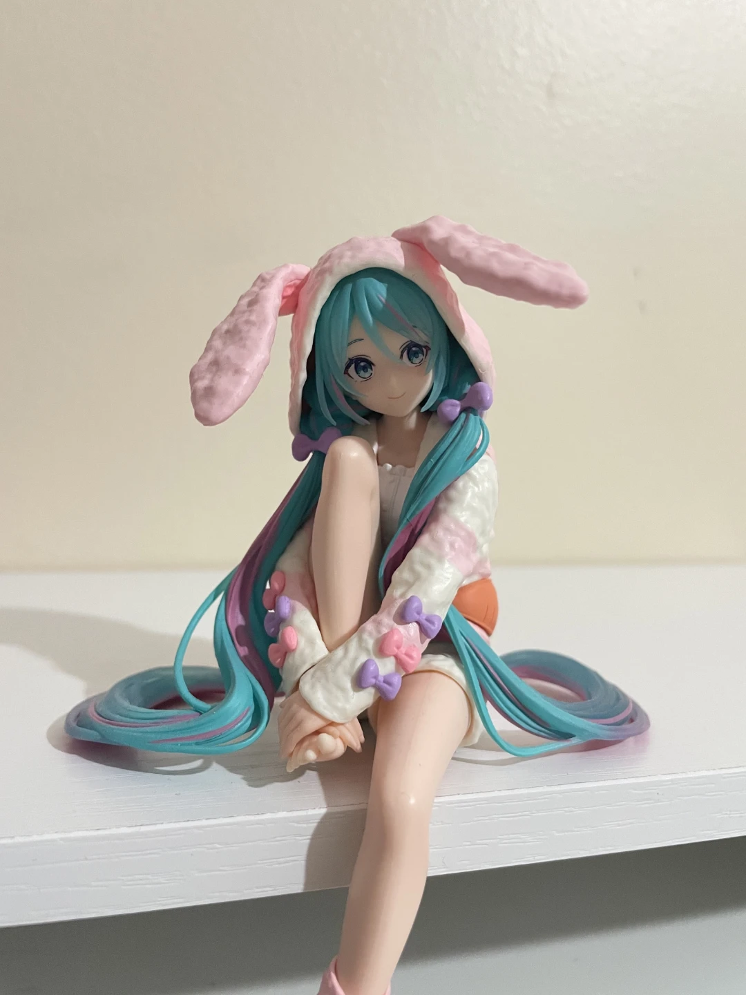 Authentic Hatsune Miku Rabbit Pajama Figure - photo 3