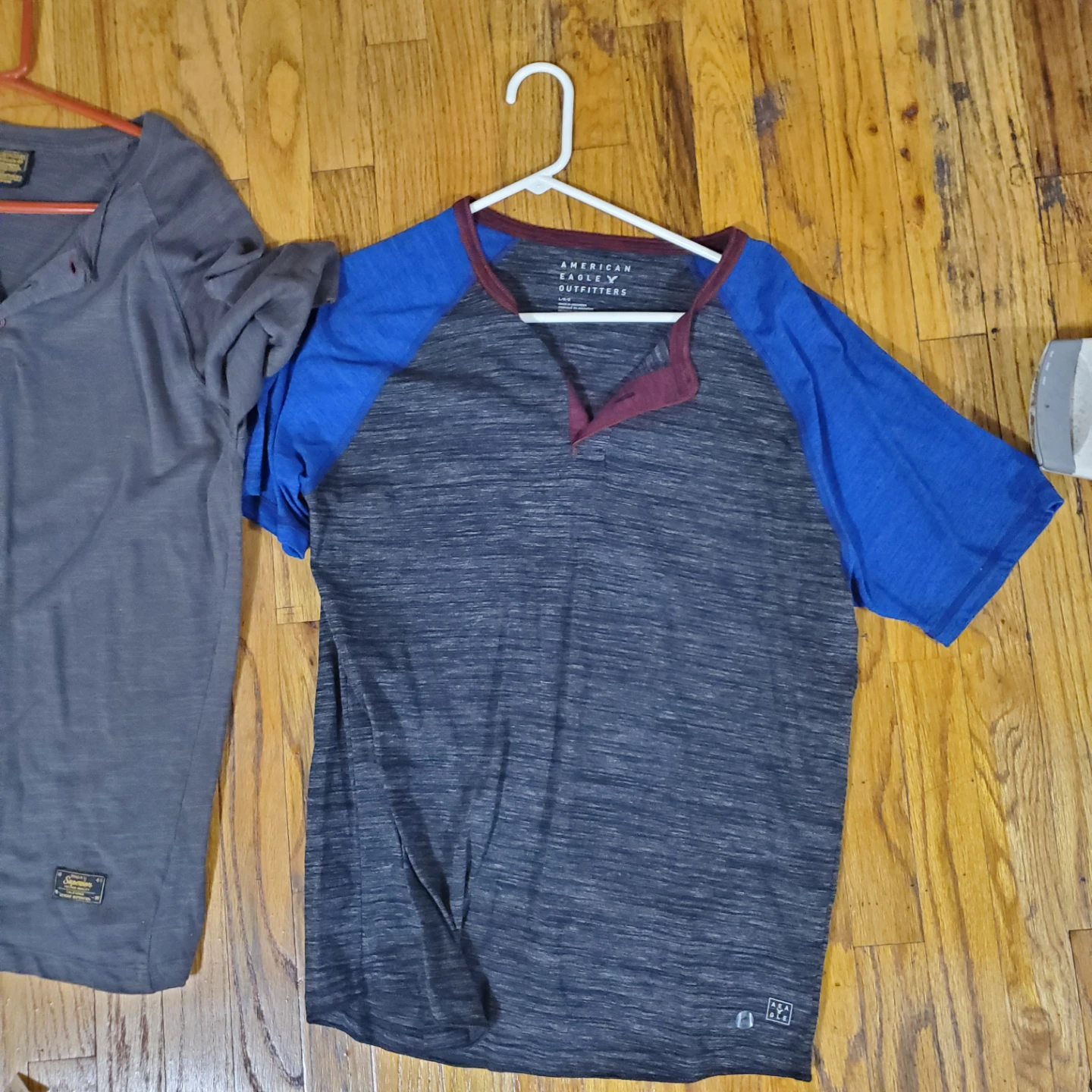 NEW American eagle Shirts in Large for $20 each for all $480 - photo 3