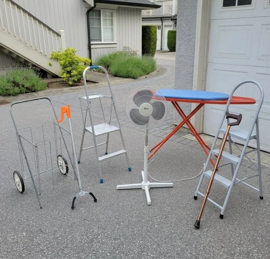 Practical Home Essentials Items / Household Items.