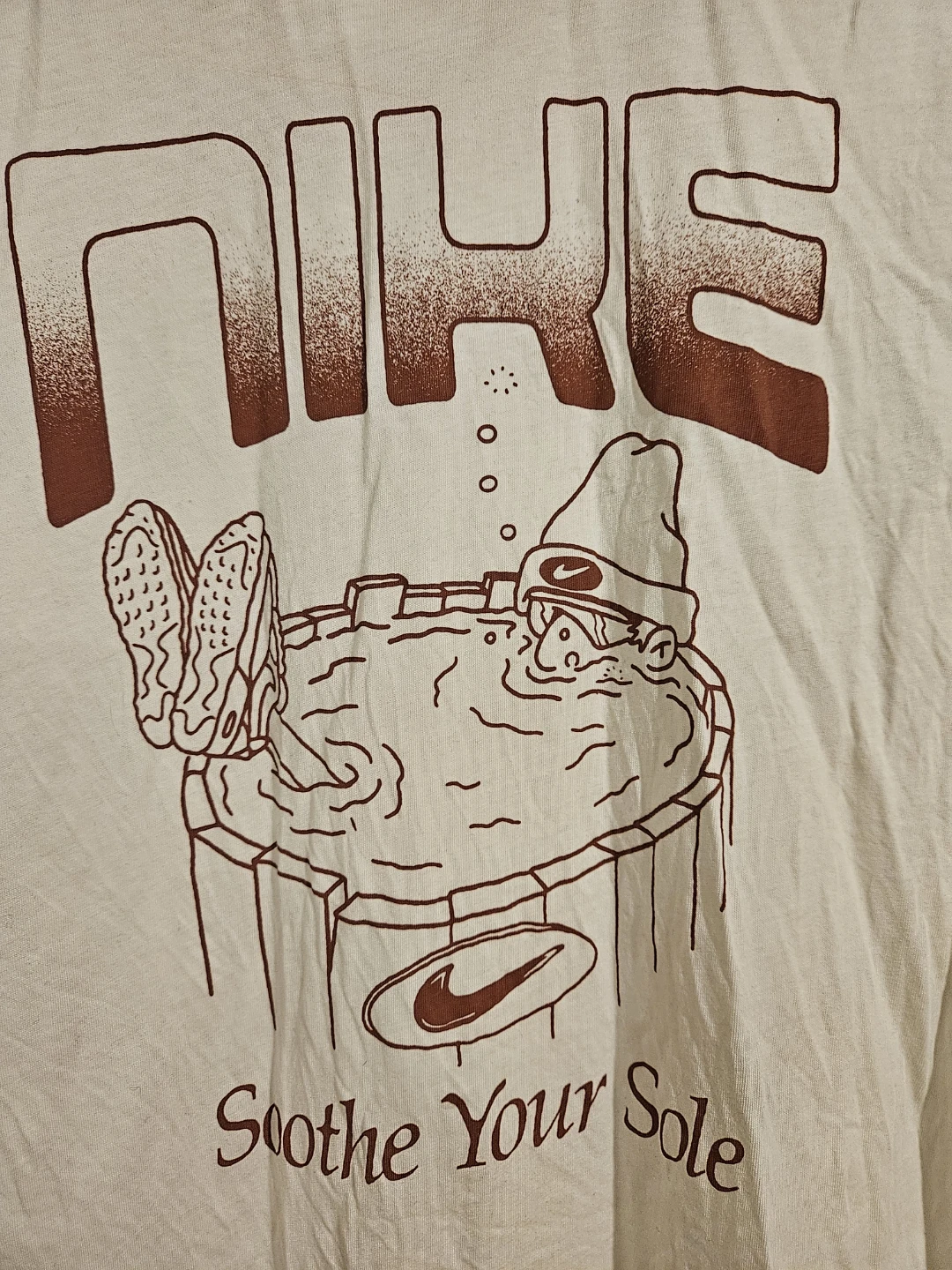Nike Graphic T-Shirt - Size L - photo 2
