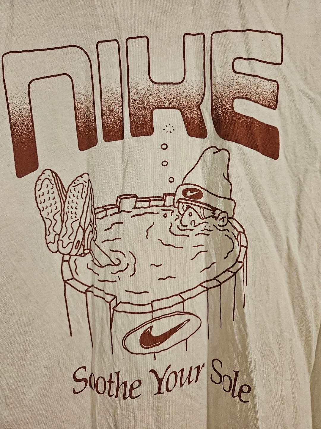 Nike Graphic T-Shirt - Size L - photo 2