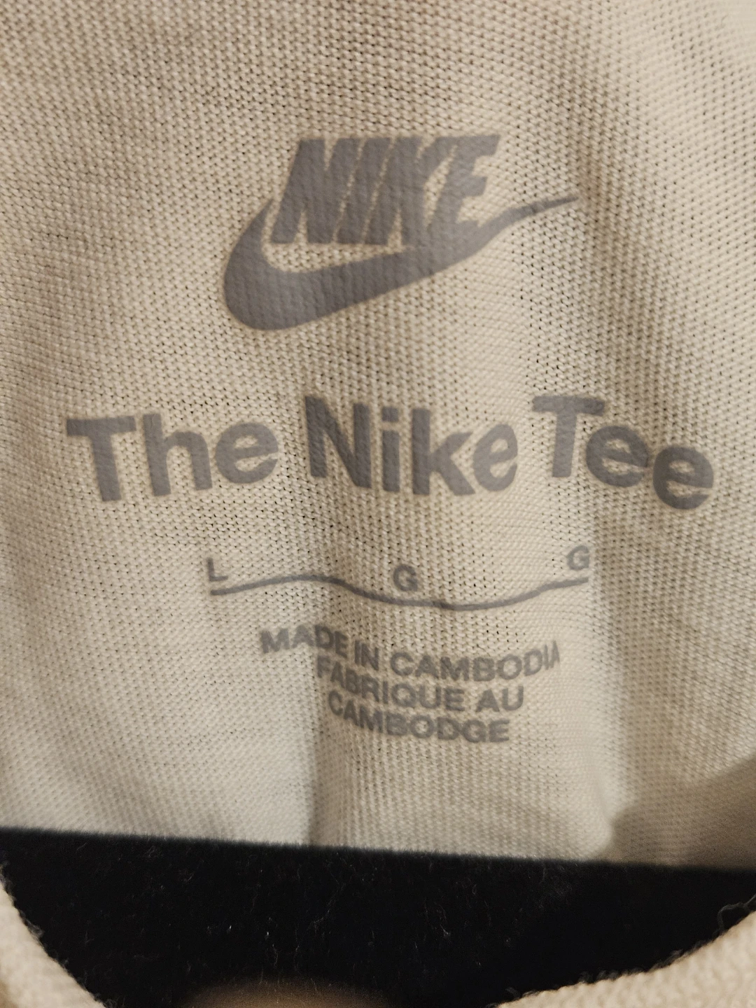 Nike Graphic T-Shirt - Size L - photo 3
