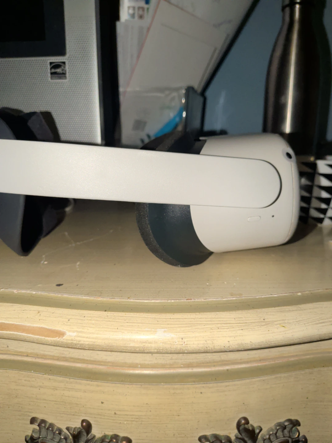 Meta Quest 2 VR Headset - photo 2