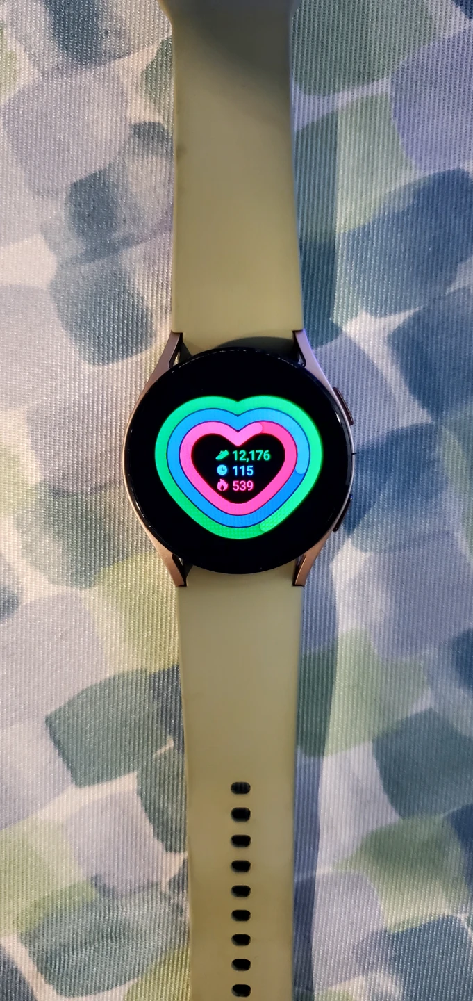 Samsung Galaxy Watch 4 - photo 3