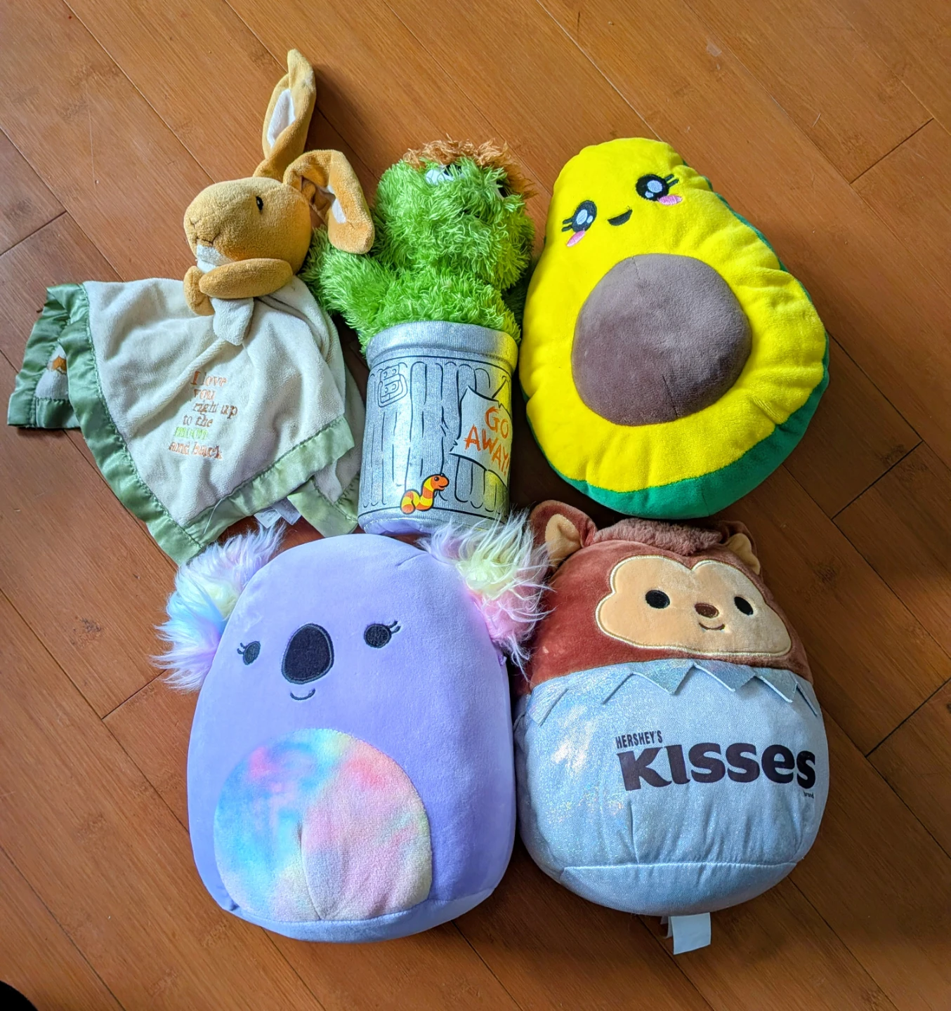 Plush Toy Bundle: Oscar the Grouch, Squishmallows