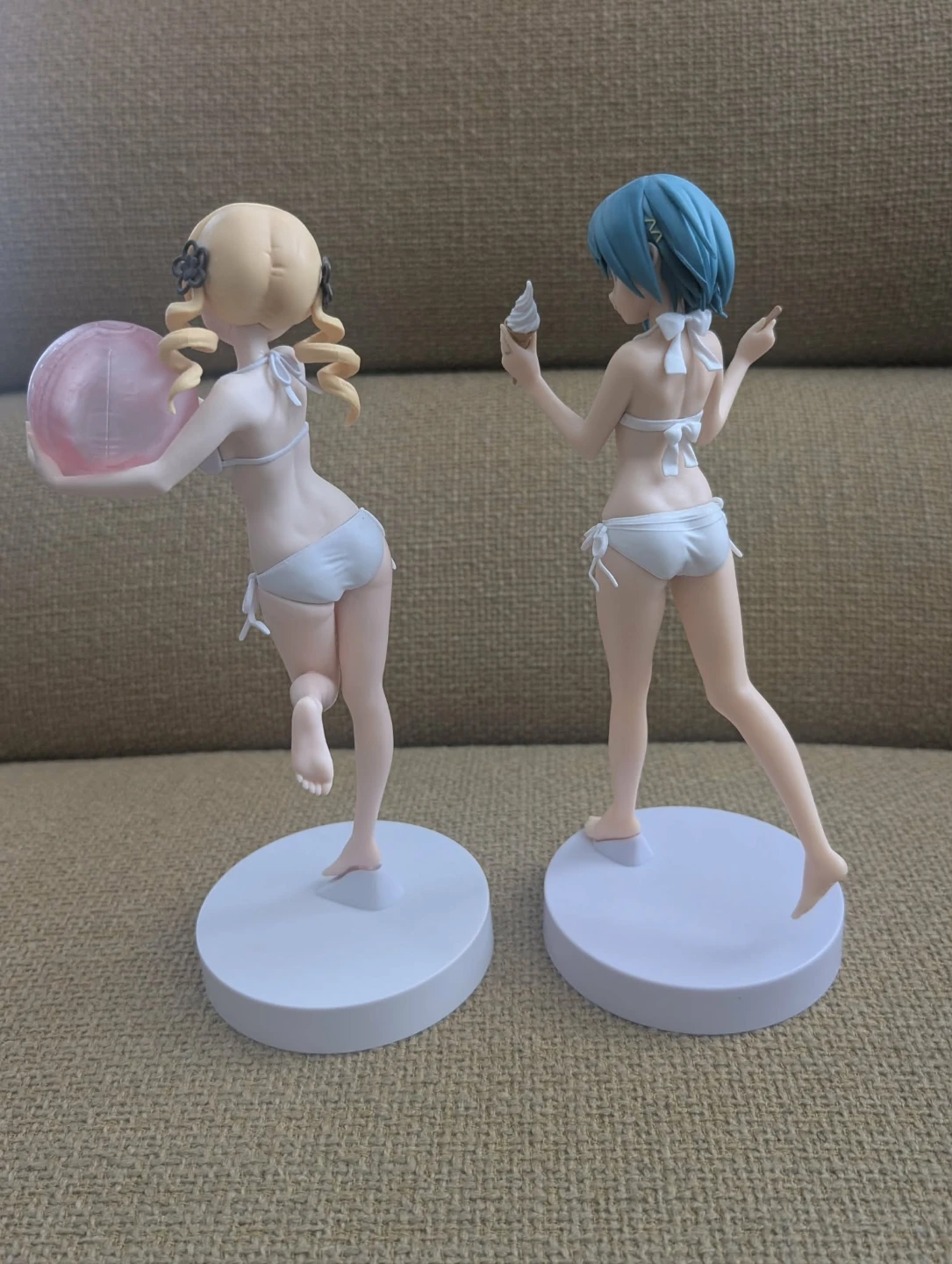 Anime Figures - White Bikini Beach Set - photo 2