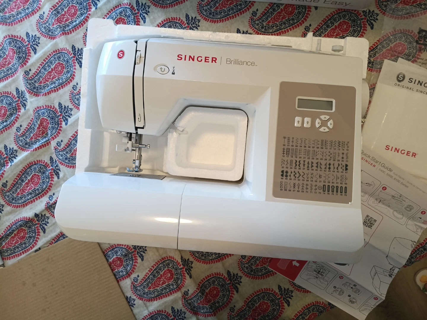 SINGER Brilliance 6180 Sewing Machine