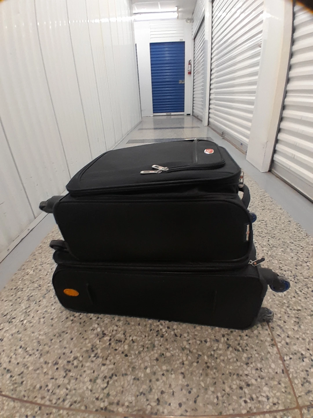 Swiss Gear Luggage Set - Black Size 26x9CM & 21x9 CM - photo 3