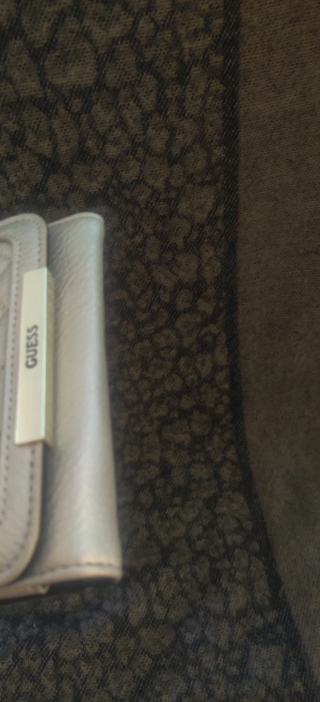 Guess Quilted Wallet Wristlet - photo 5