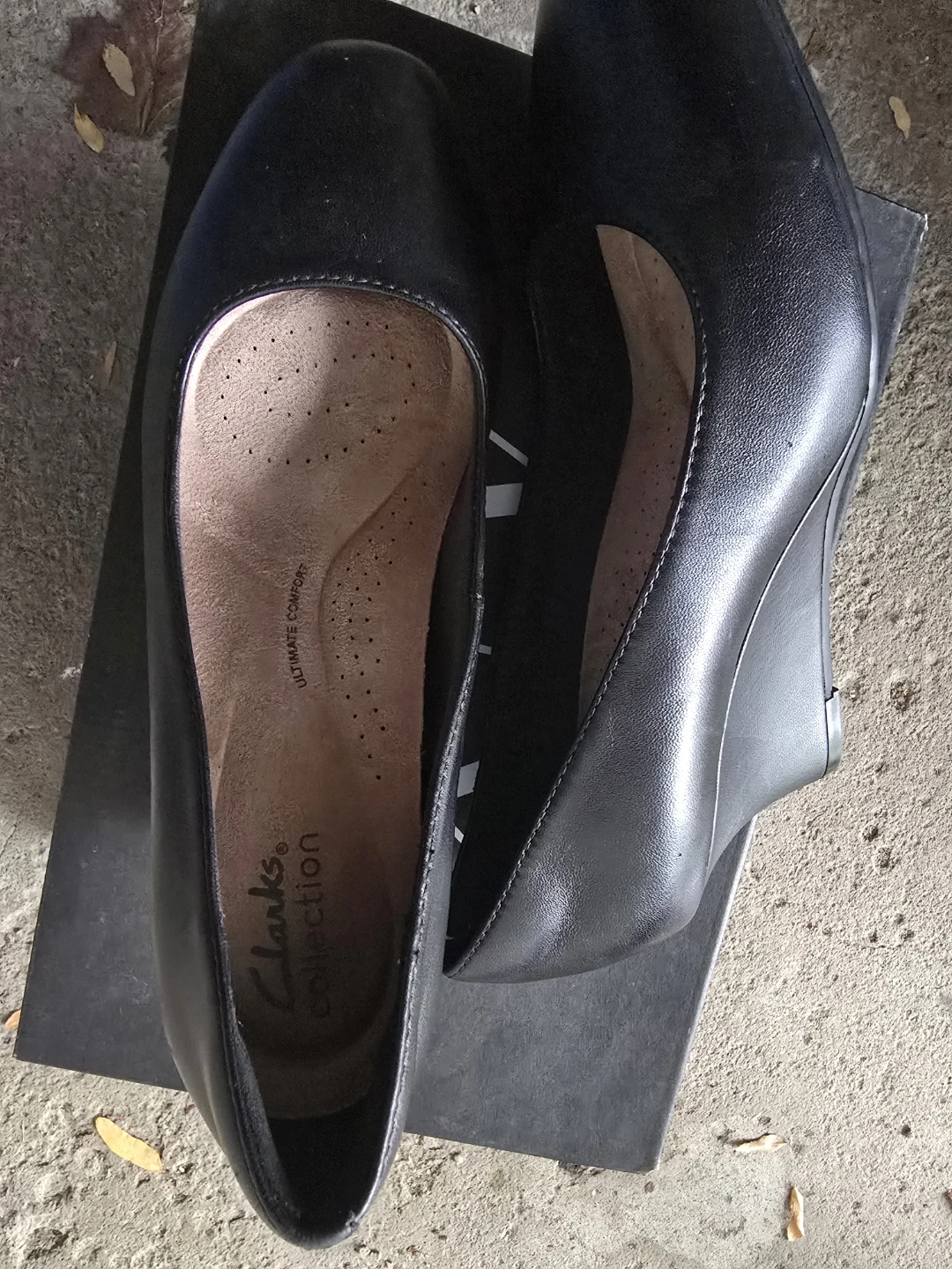 Clarks Collection Black Leather Wedge Shoes - US 7