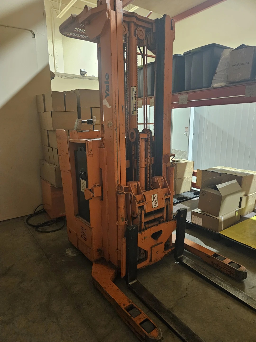 Yale Electric Forklift Pallet Jack