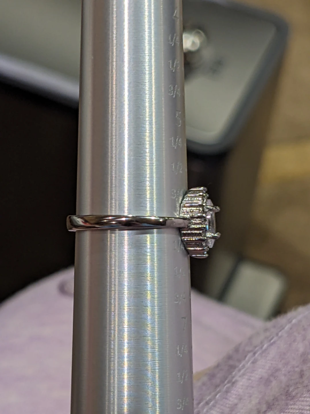 Size 6 Oval Halo Ring - photo 3