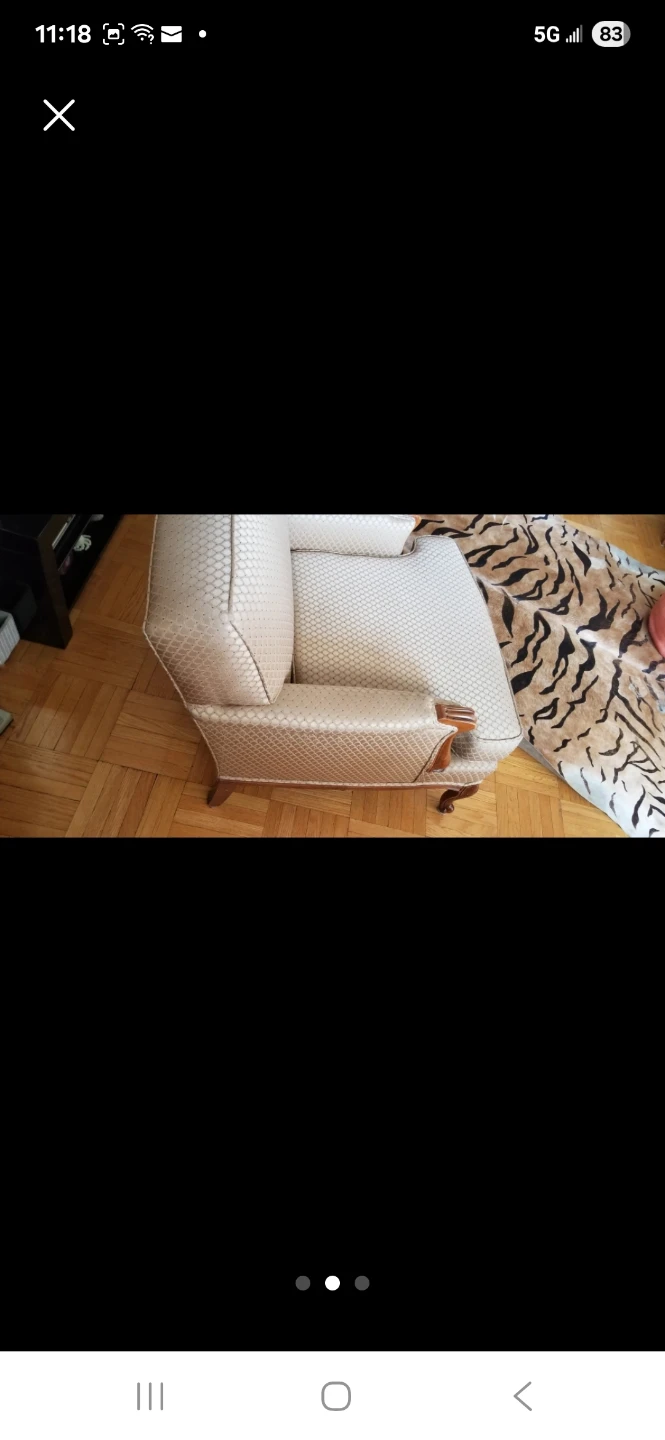 Antique Classic Accent Chair - photo 2