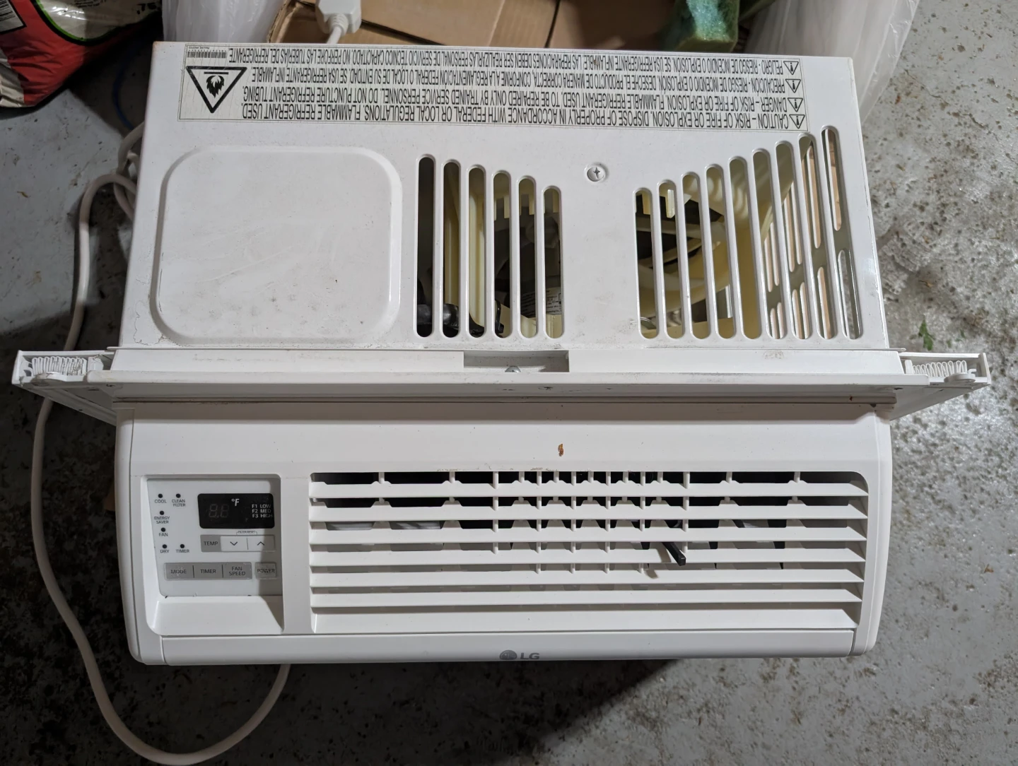LG LW0817R Room Air Conditioner 8000 BTU - photo 2