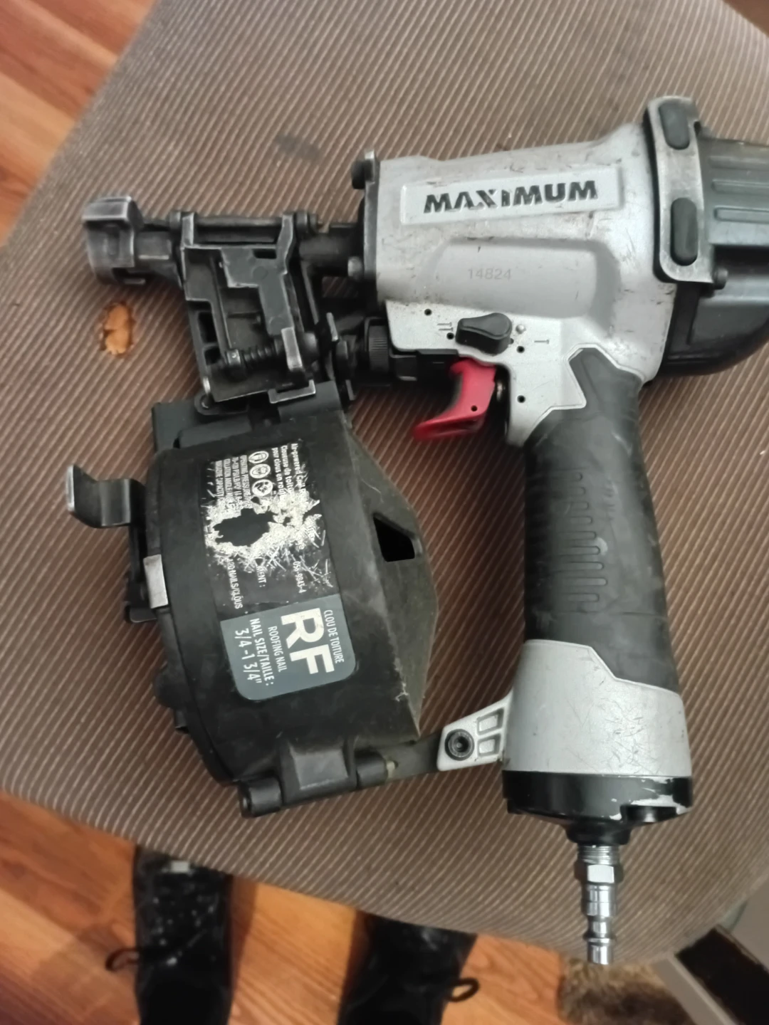 Maximum Coil Roofing Nailer - photo 2