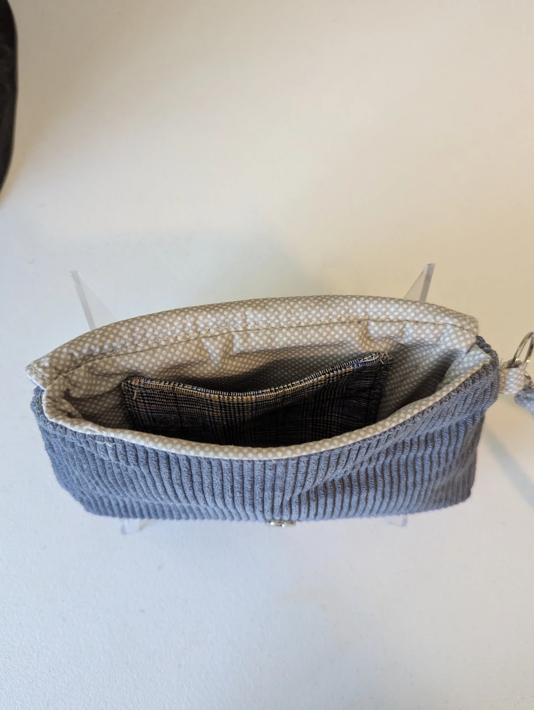 Houndstooth Kiss Wristlet - photo 3