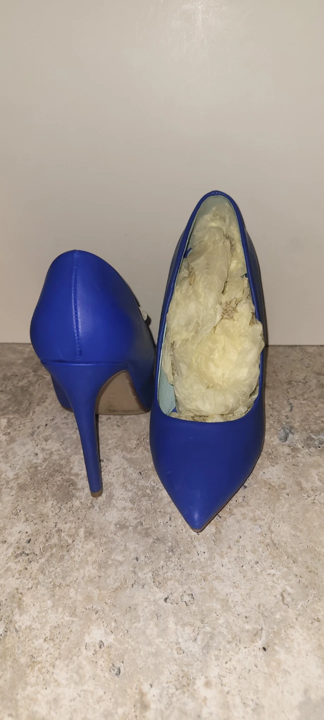 Royal Blue Pointed-Toe Heels – Size 7.5 - photo 4
