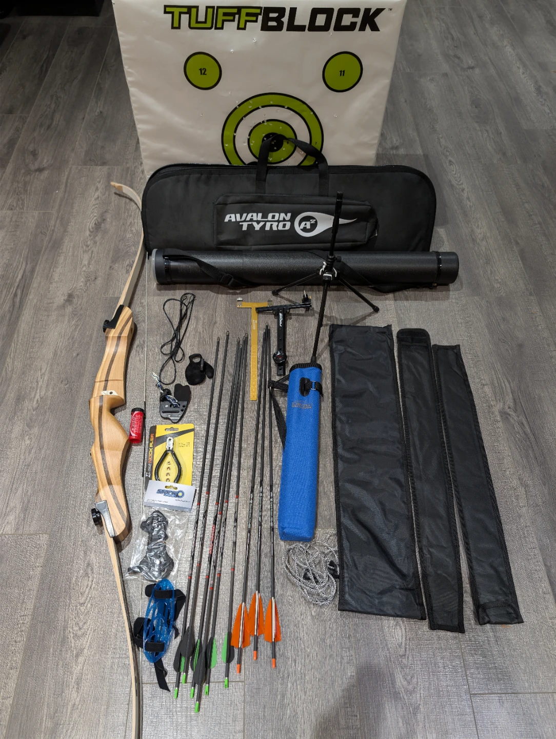 28 lb Beginner Recurve Bow and more