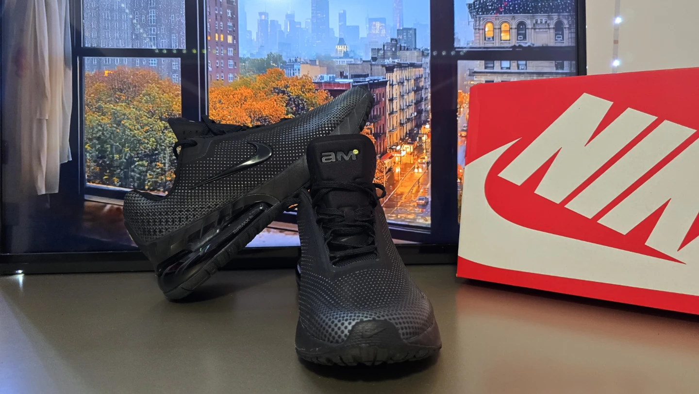 Nike Air Max Phoenix Size 8 - photo 2