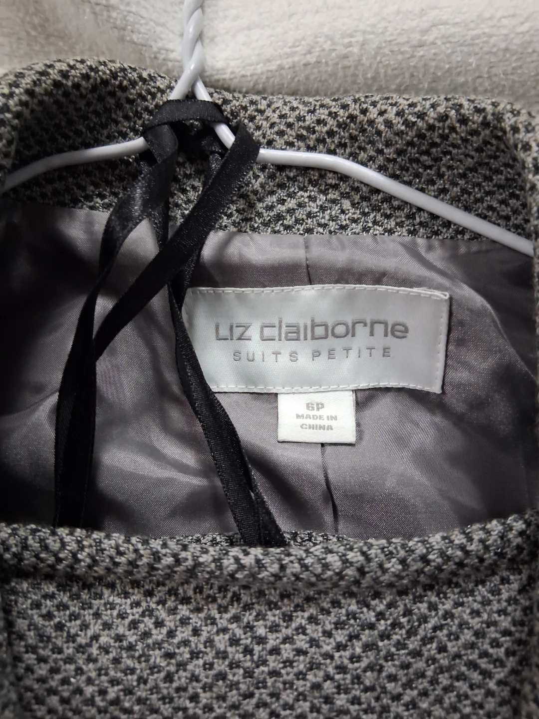 Liz Claiborne Suits Petite Grey Textured Blazer - Size 6P - photo 5