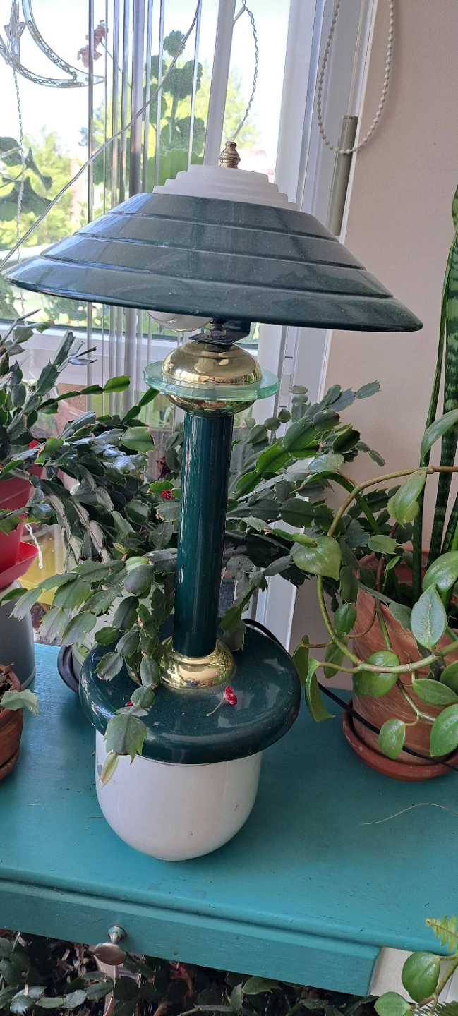Vintage Green and Brass Table Lamp - photo 3
