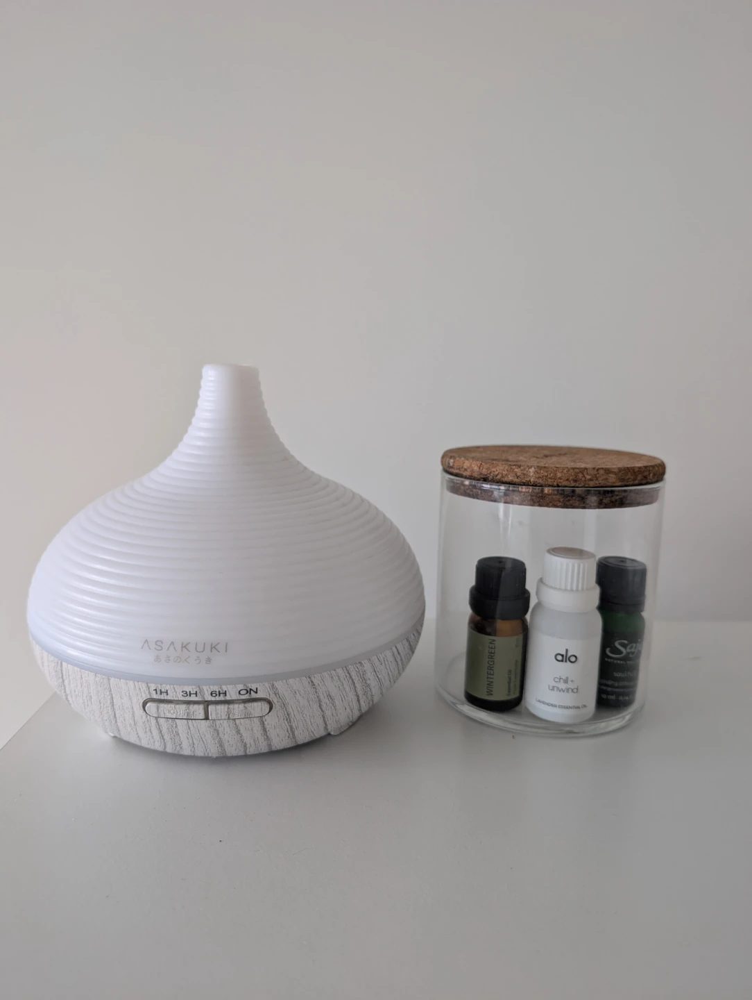 Asakuki White Aroma Diffuser with Essential Oils - Moving Sale