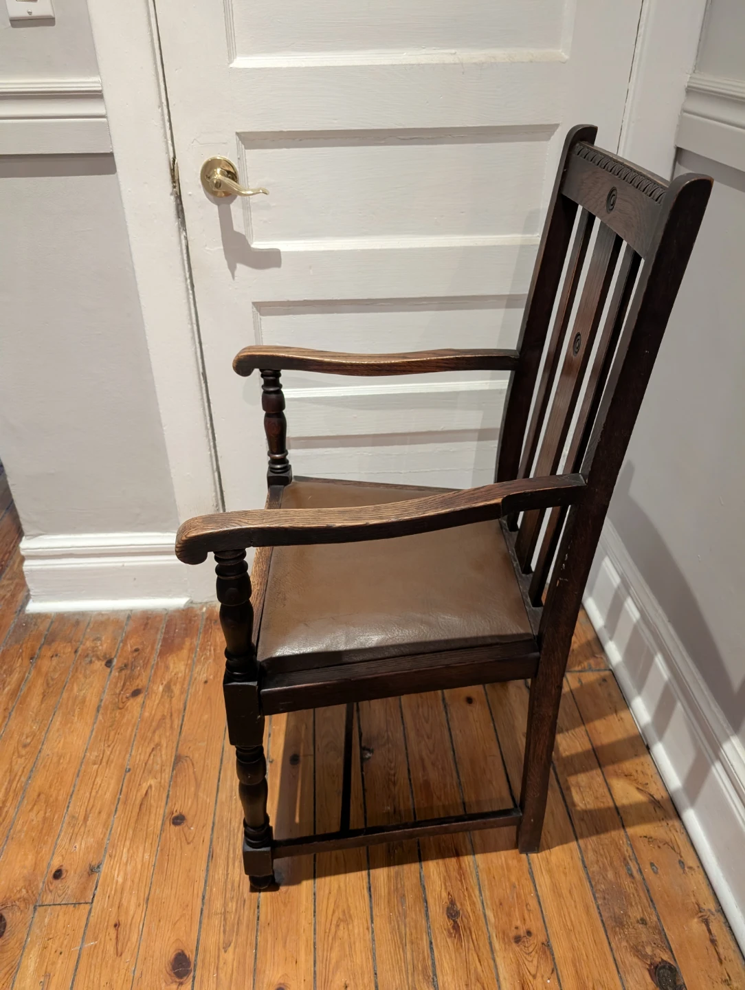 Antique Arts and Crafts Wooden Armchair with Brown Seat - photo 3